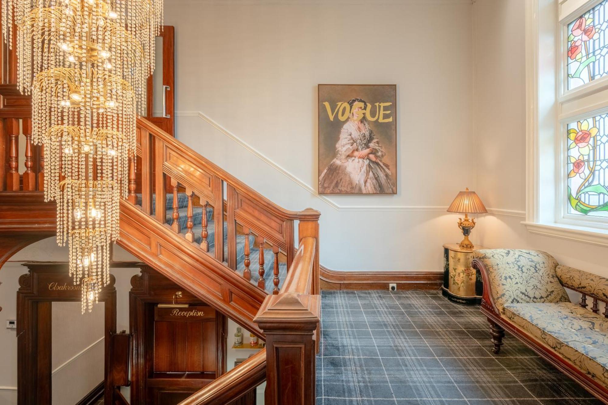 Hotel Springbank Manor à Darwen Extérieur photo