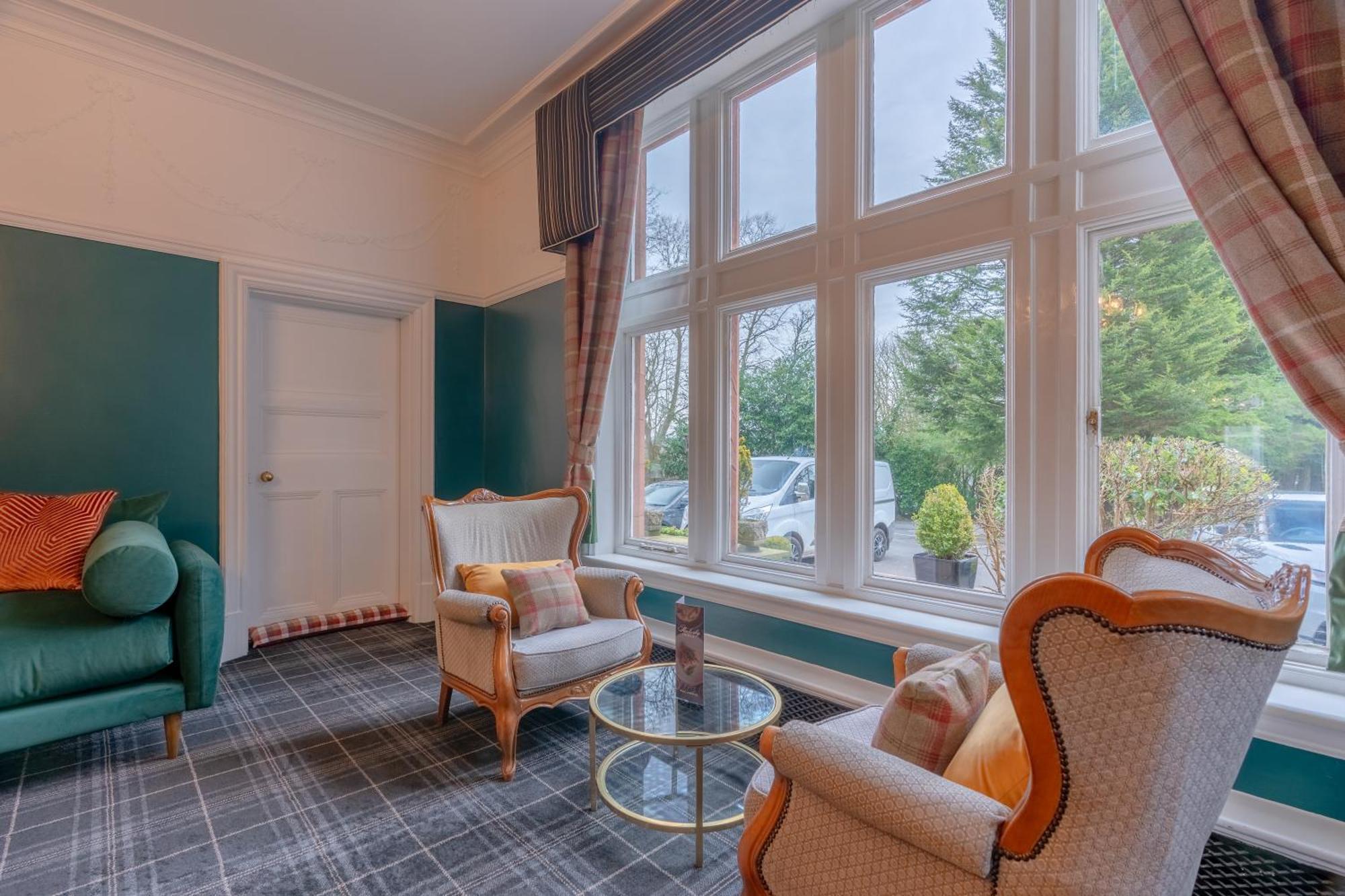 Hotel Springbank Manor à Darwen Extérieur photo